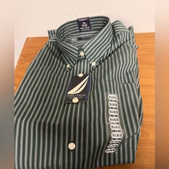 NWT Nautica classic Fit long sleeve button down Shirt. - Picture 1 of 4